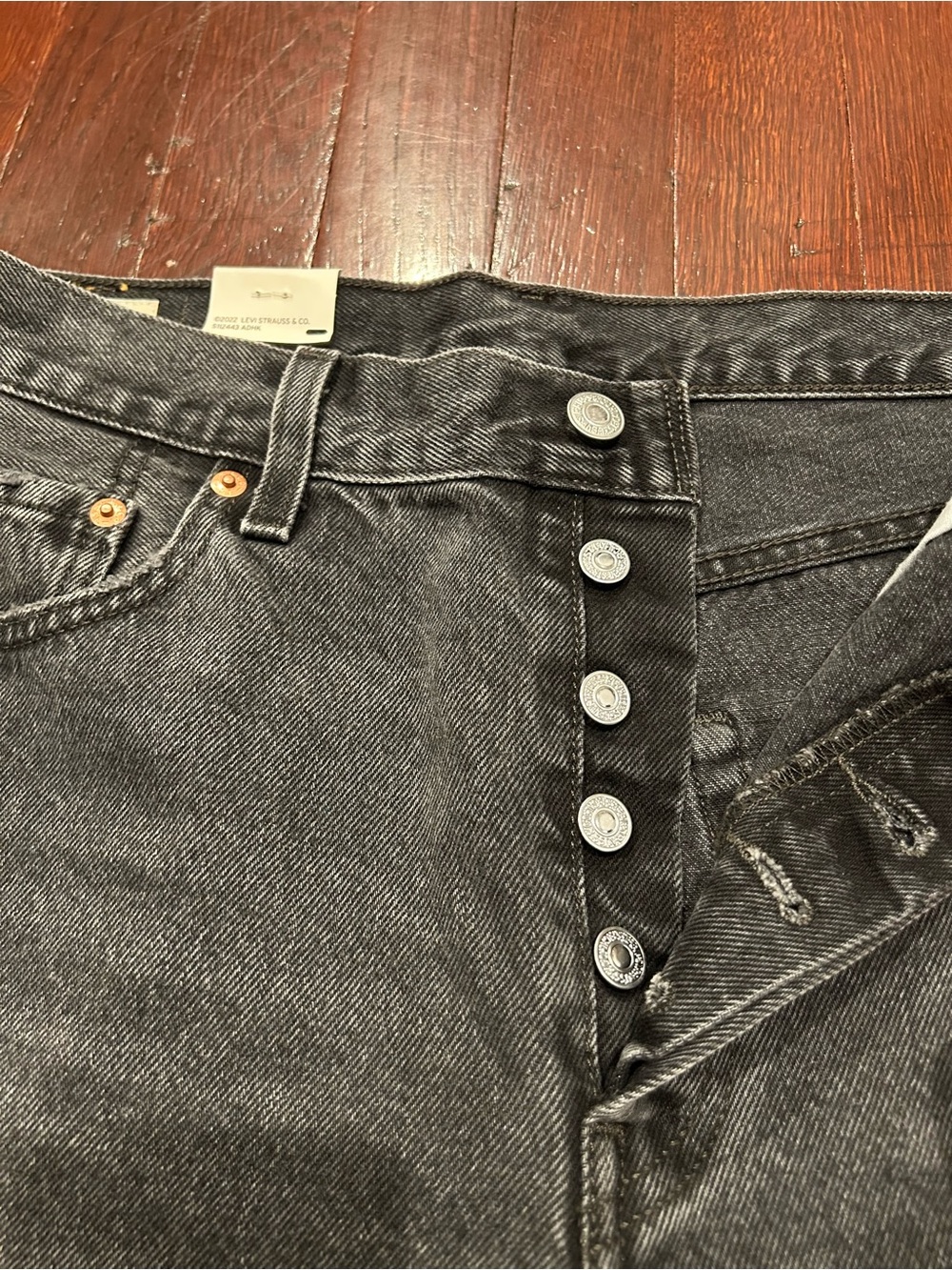 Levi's Black Washed High-Waist 501 Women's Denim Shorts - Picture 3 of 4